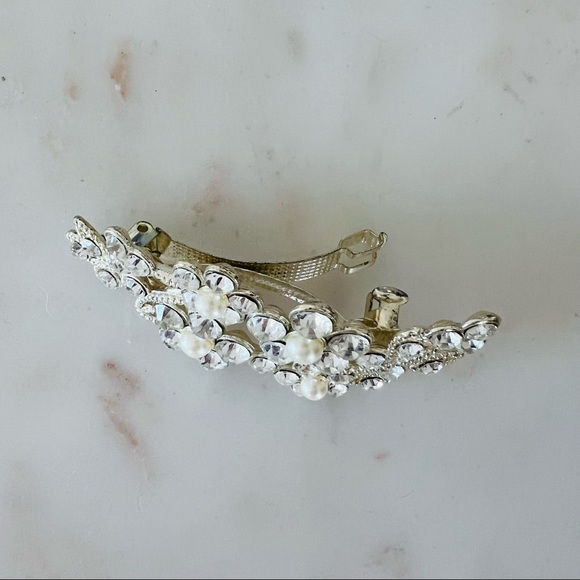 Set of two vintage hair clips crystal and pearls - Picture 6 of 7
